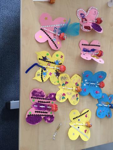 Feelings cake, worry dolls, angry tiles, memory jars & resource pots